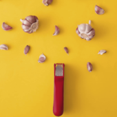 Espremedor de Alho Vermelho Oikos