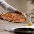 Prato de Vidro Opalino Diwali Pizza Black 32cm Lyor